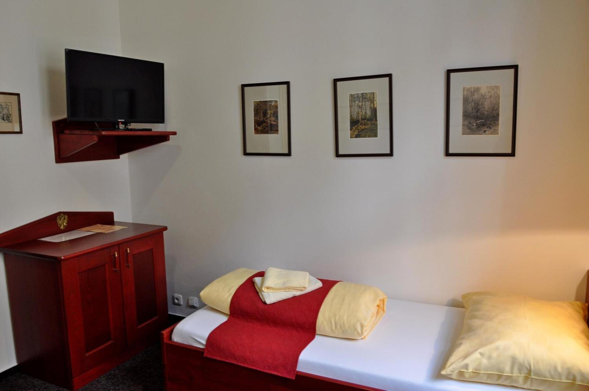 Hotel Cisar Ferdinand Loket Phòng bức ảnh
